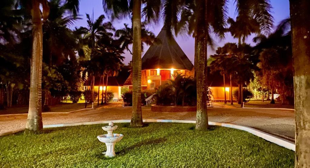 Sunset Villa Boutique Resort Diani Beach Eksteriør bilde